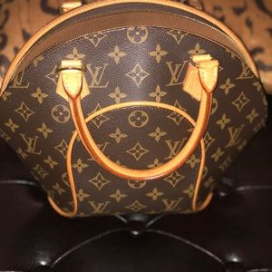 Louis Vuitton Ellipse PM Bag